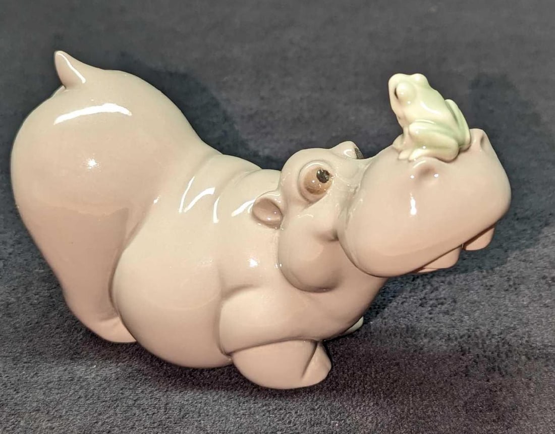 Nao By Lladro Lakeside Buddies Frog With Hippo Figurine (1 of 6)