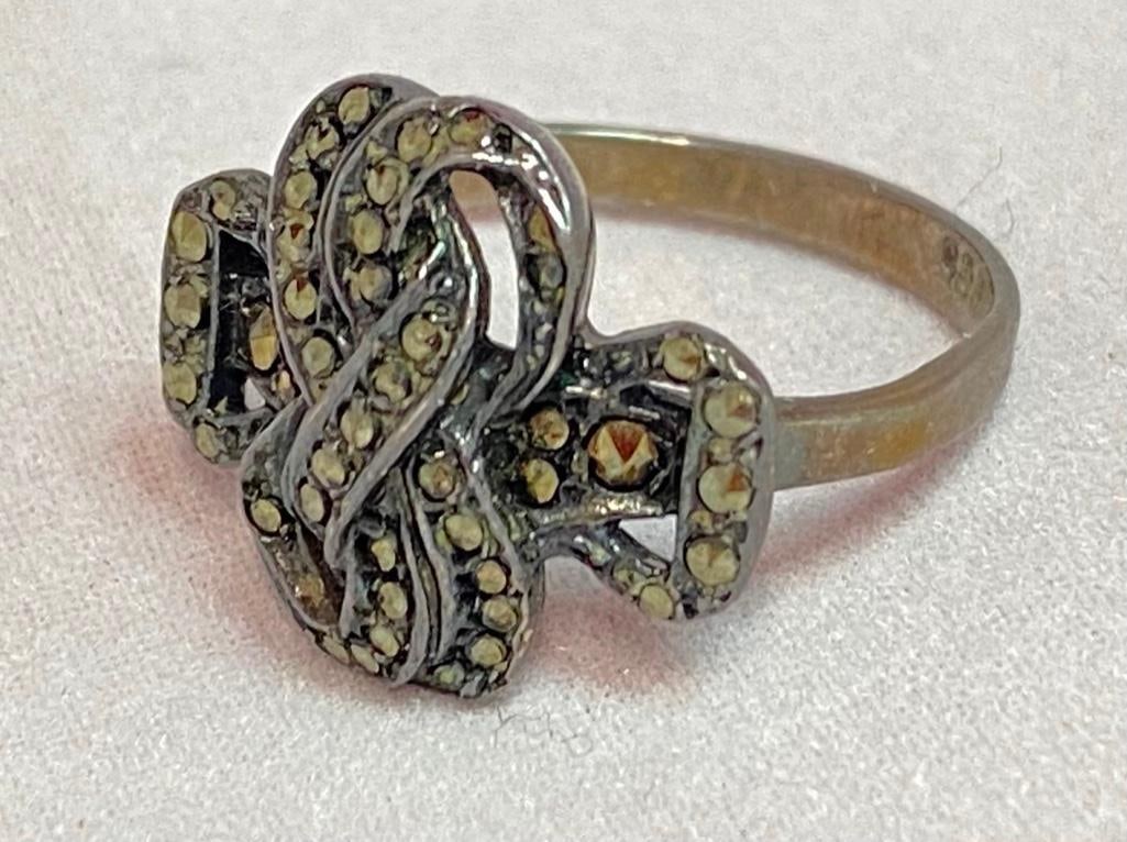 Vintage Sterling Marcasite Ring (1 of 3)
