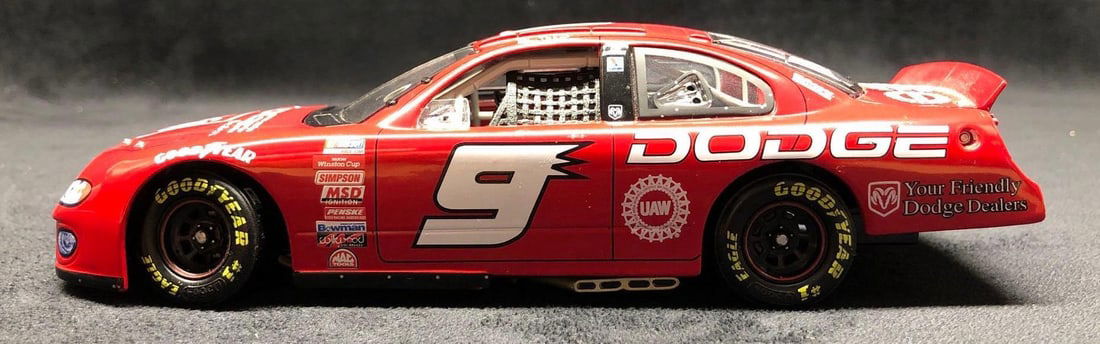 #9 Bill Elliott NASCAR 2001 Dodge 1:24 Replica Die Cast Stock Car (1 of 6)