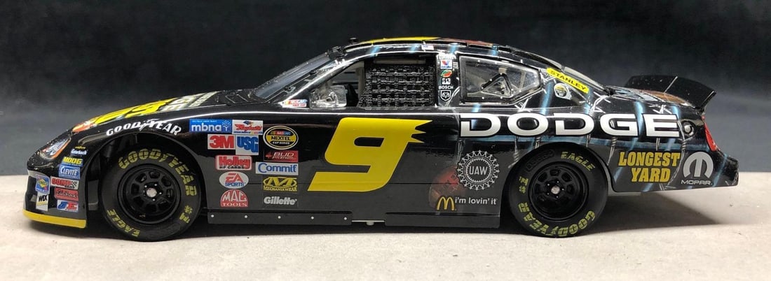 #9 Kasey Kahne NASCAR 2005 Dodge Longest Yard May 27 1:24 Replica Die Cast Stock Car (1 of 7)