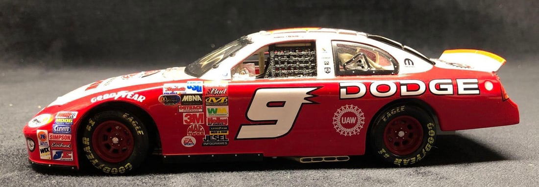 #9 Bill Elliott NASCAR 2003 Dodge Winston Cup Series 1:24 Replica Die Cast Stock Car (1 of 7)