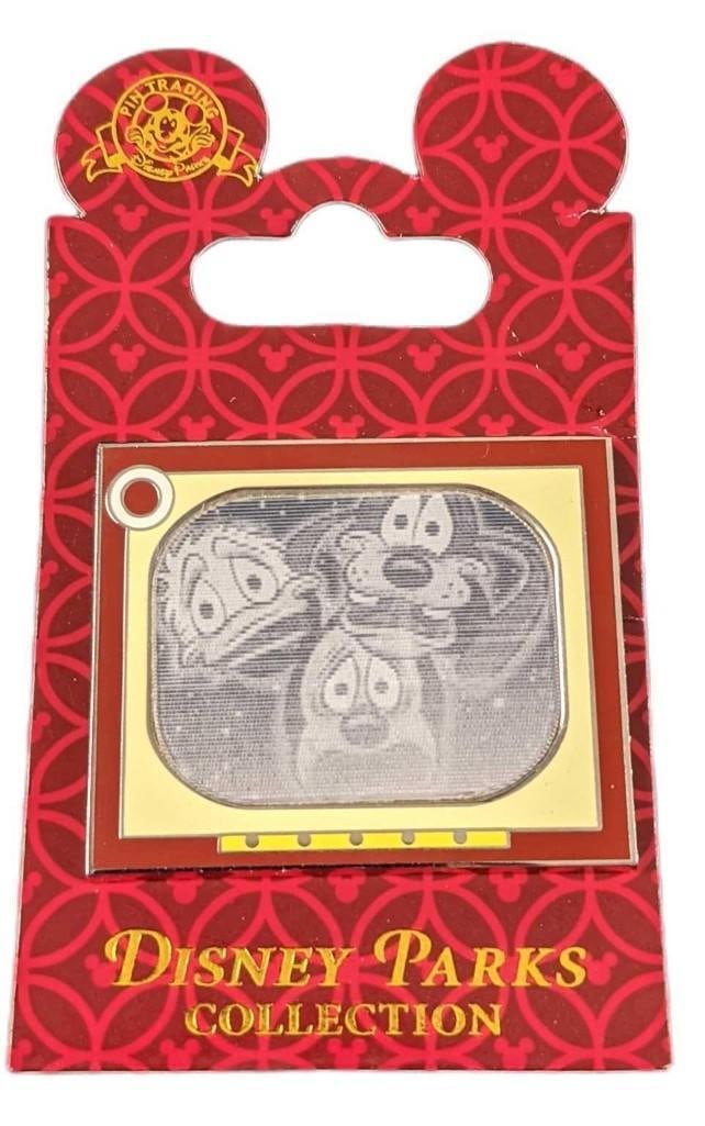 Twilight Zone Tower of Terror - Television Set Lenticular E=Mc2 Pin (1 of 5)