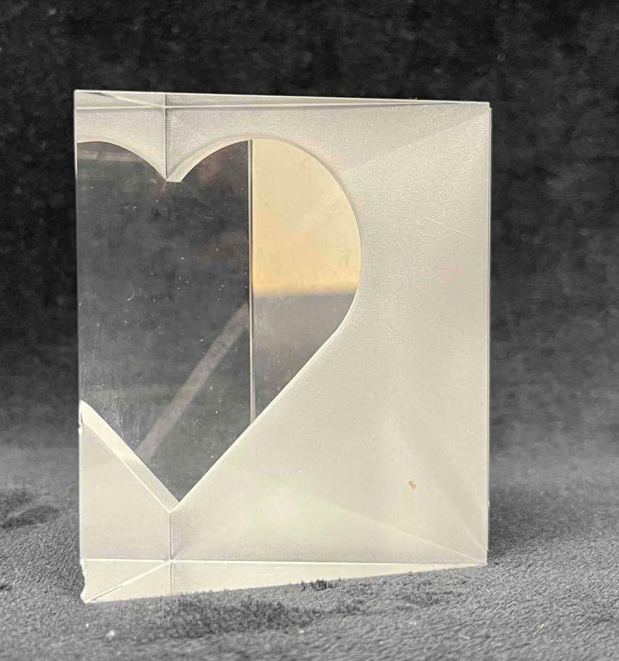 Signed Steuben Crystal Prismatic "Love At First Sight Heart" (1 of 20)