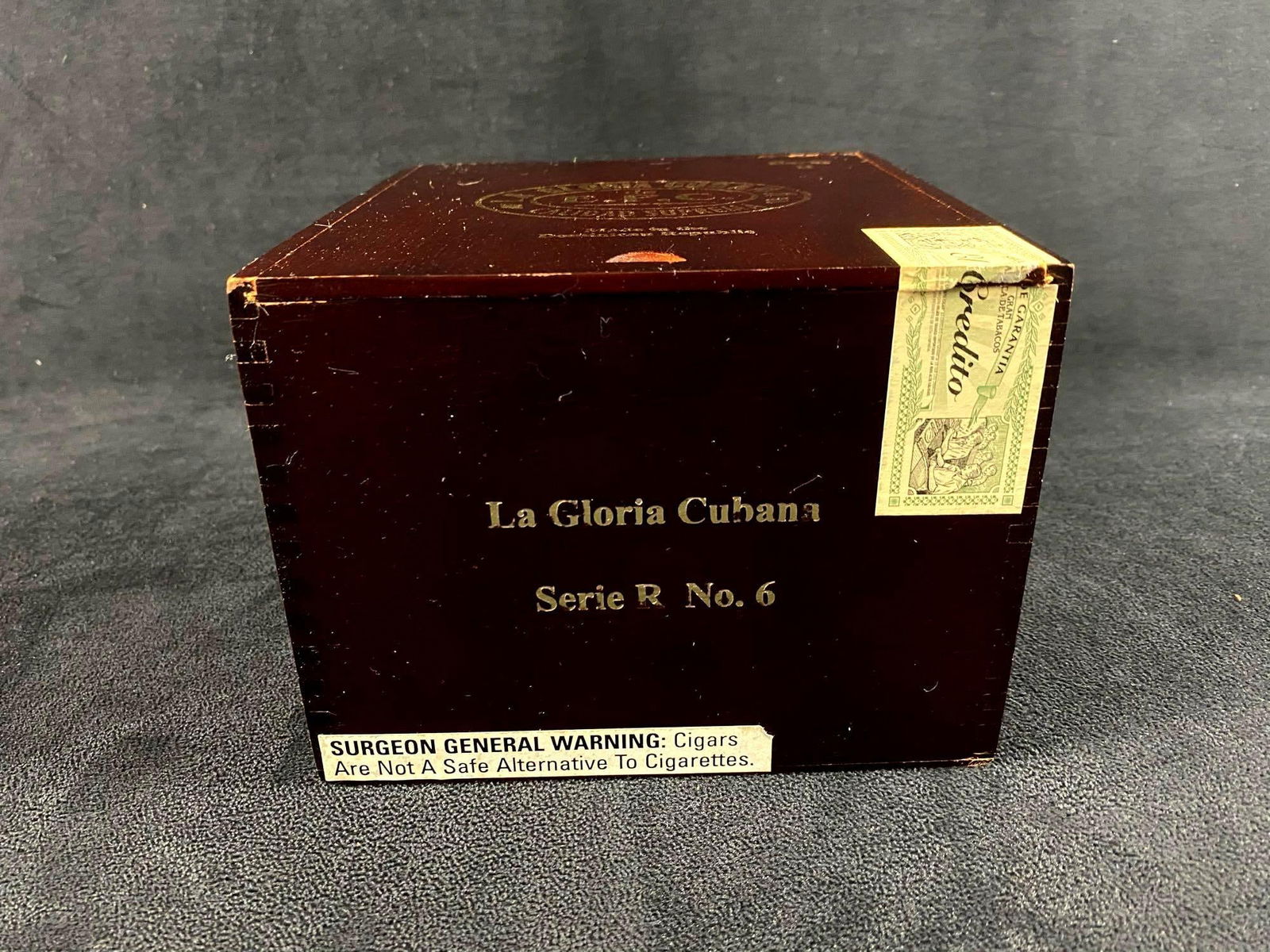 La Gloria Cubana Series R Empty Cigar Box (1 of 6)