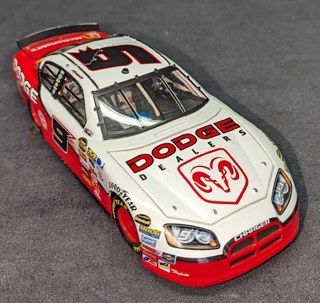 Kasey Kahne #9 Dodge Dealers 2007 Charger Nascar Car Kasey Kahne #9 Dodge Dealers 2007 Charger Nascar Car