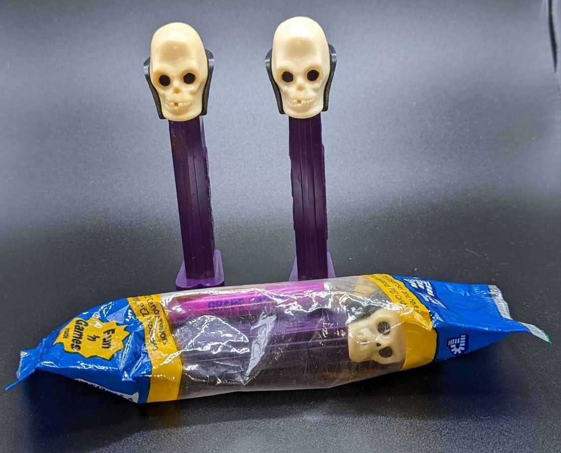 3 Vintage Purple Skull Pez Dispensers With Packaged Pez (1 of 9)