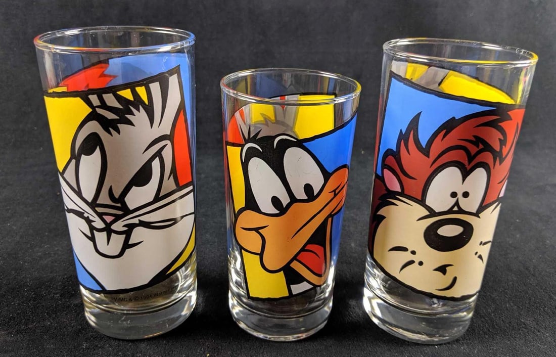 Warner Brothers Bugs Bunny And Friends Drinking Glasses (1 of 6)