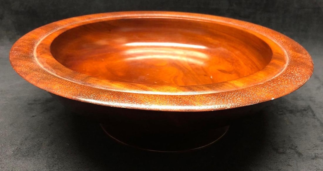 Carib Craft Handmade Mahogany Serving Bowl: This lot contains Carib Craft Mahogany Serving Bowl. Handmade in Haiti. It is approx 13" x 13" x 4" and weighs about 2.9lbs. Overall the Serving Bowl is in good used condition with signs o