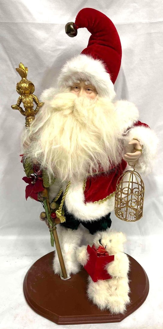 Vintage Santa Claus Christmas Decor: This lot contains a Vintage Santa Claus Christmas Decor. It is approx 9 1/4" x 7" x 19" and it weighs about 2lbs. Overall the Vintage Santa is in good used condition with some light wear f