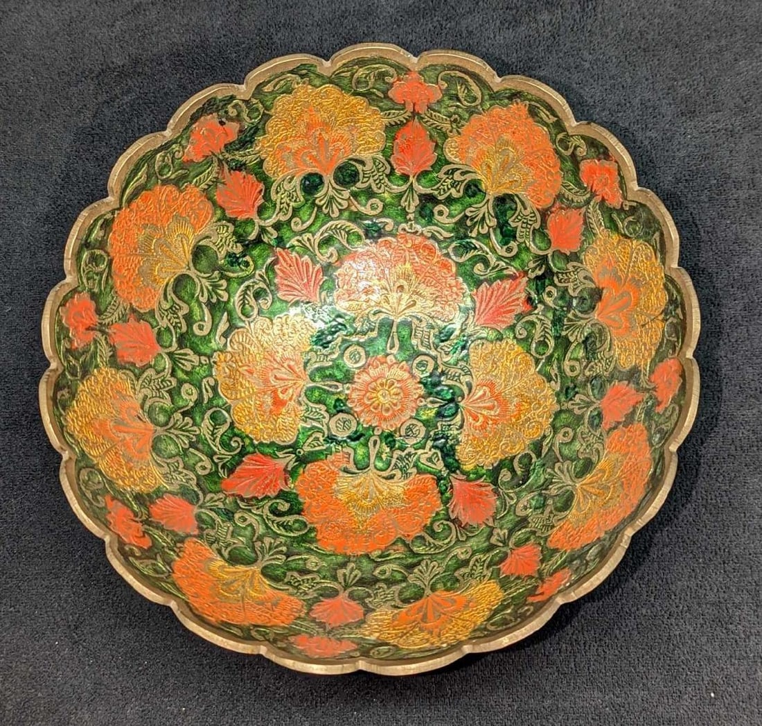 Vintage Brass Bowl With Red & Green Enamel: Vintage Brass Bowl With Red & Green Enamel. Made in India. Is approx 7 1/2" x 7 1/2" x 2 7/8" and it weighs 1.04lb. Has some markings on the bottom.