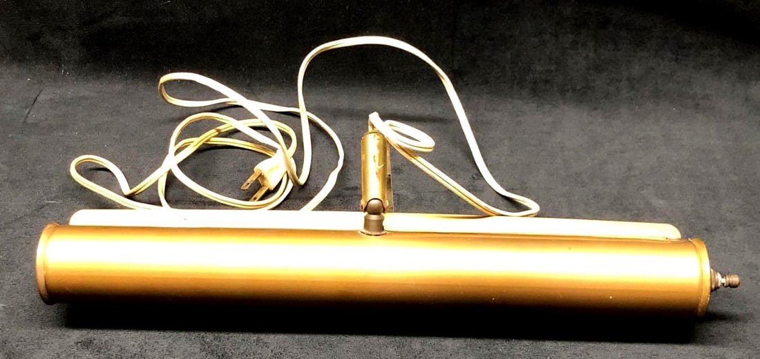 Vintage 14-1/2" Brass Tone Picture Light for Artwork (1 of 4)