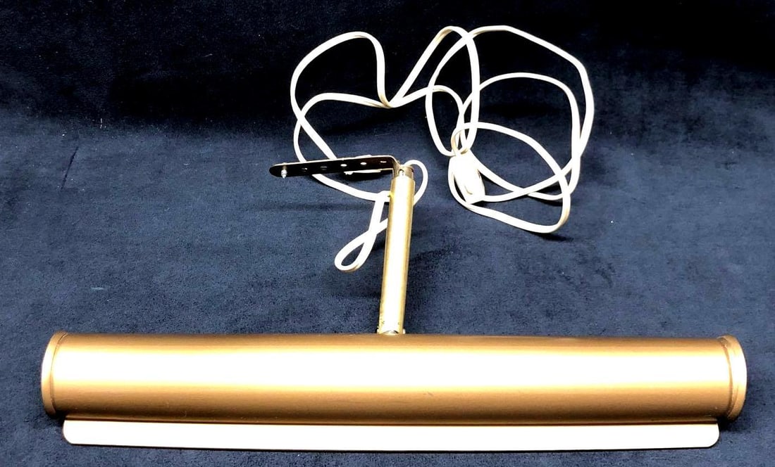 Vintage 14-1/2" Brass Tone Picture Light for Artwork (1 of 4)