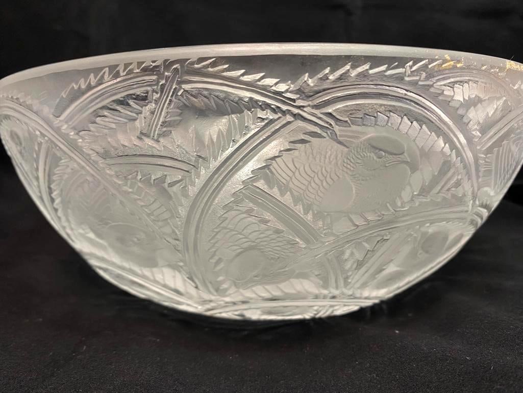 Lalique Pinsons Finch Crystal Bowl: Lalique Pinsons Finch Crystal Bowl This vintage crystal bowl by Lalique features an art deco pattern with spiralling foliage and finches in between the branches. The name "Pinsons" translates 
