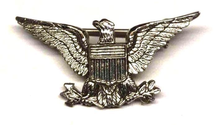 Vintage U.S Naval Officer War Eagle Pin Colonel Insignia (1 of 4)