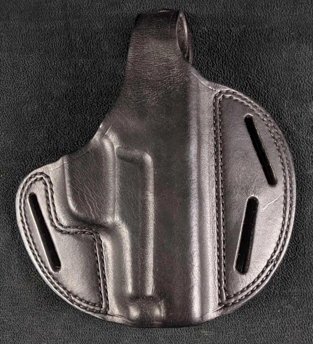 Bianchi 77 Piranha Size 13B Holster - Right Hand, Fits Sig Sauer P229R, 3-Slot Belt Design - View #5