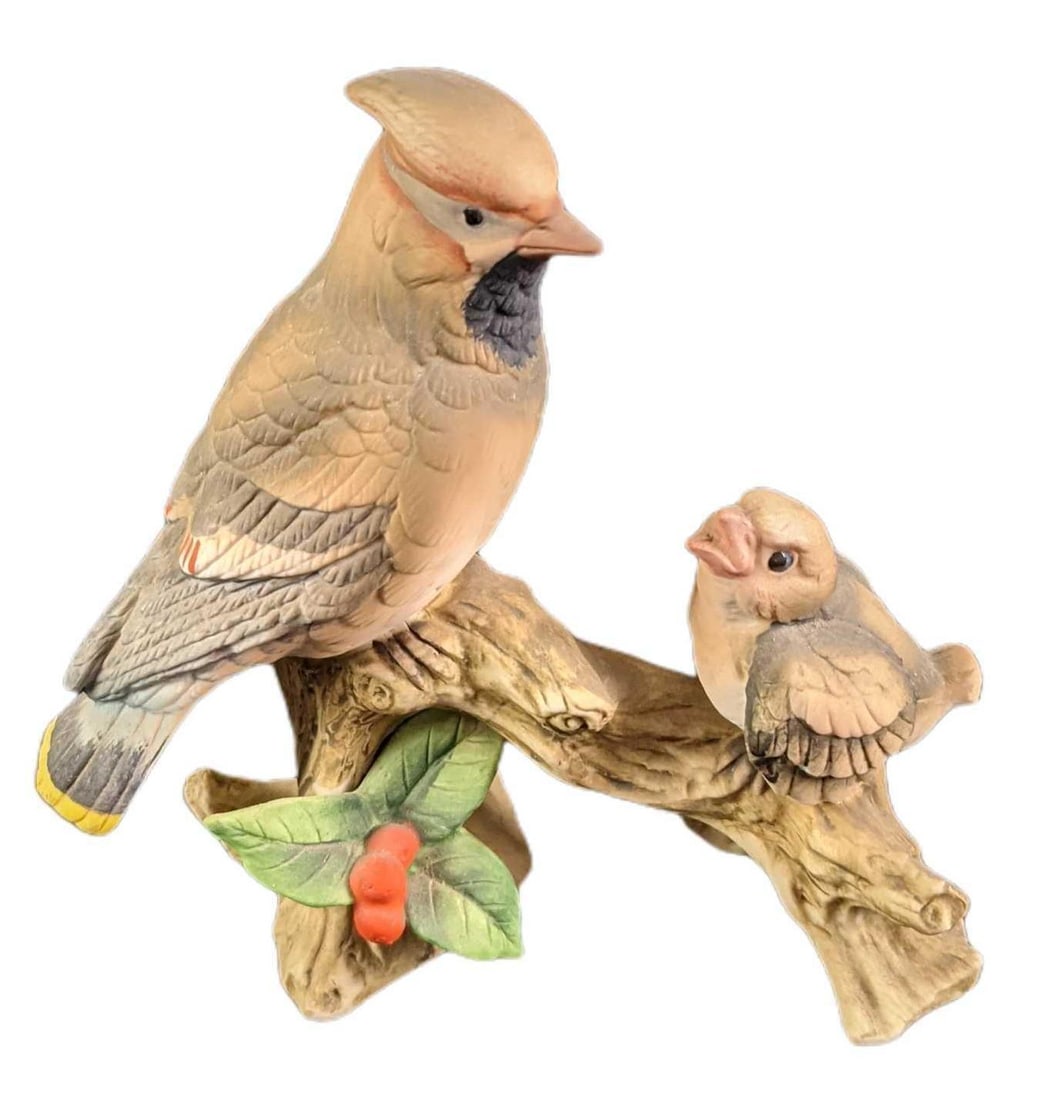 Vintage Lefton Cardinal Mother and Baby Bird Figurine #7456 (1 of 7)