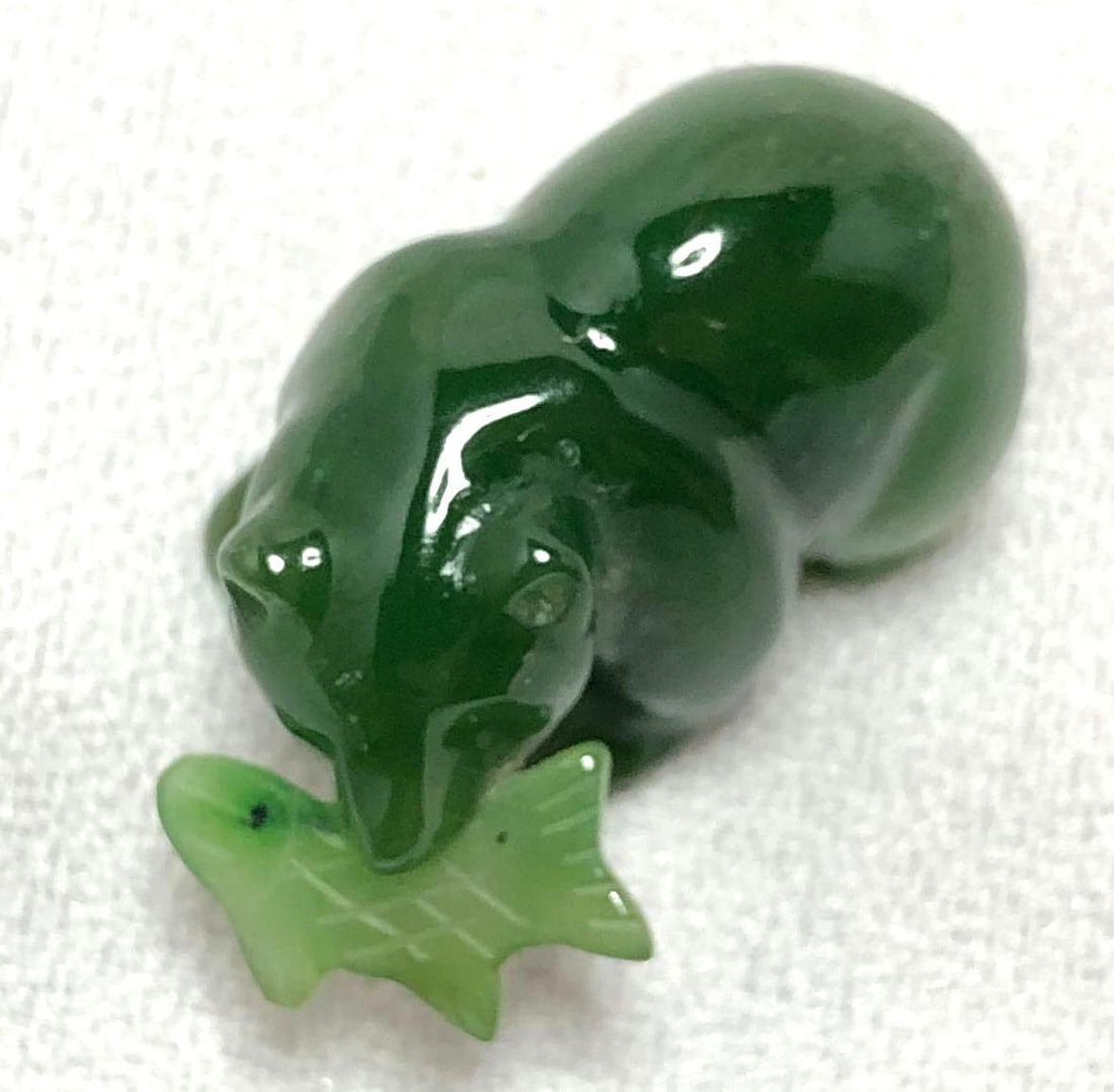Vintage Handcrafted Tiny Jade Bear w/ Fish Carving (1 of 6)