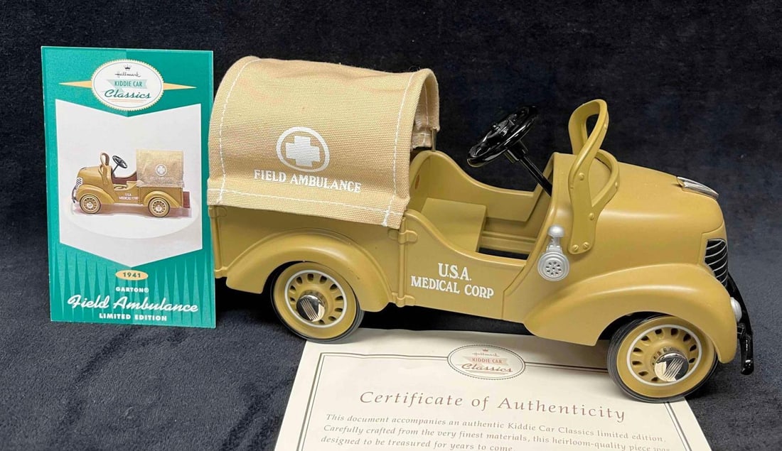 1999 Kiddie Car Classic "1941 Garton Field Ambulance" With COA & Hallmark Card (1 of 14)
