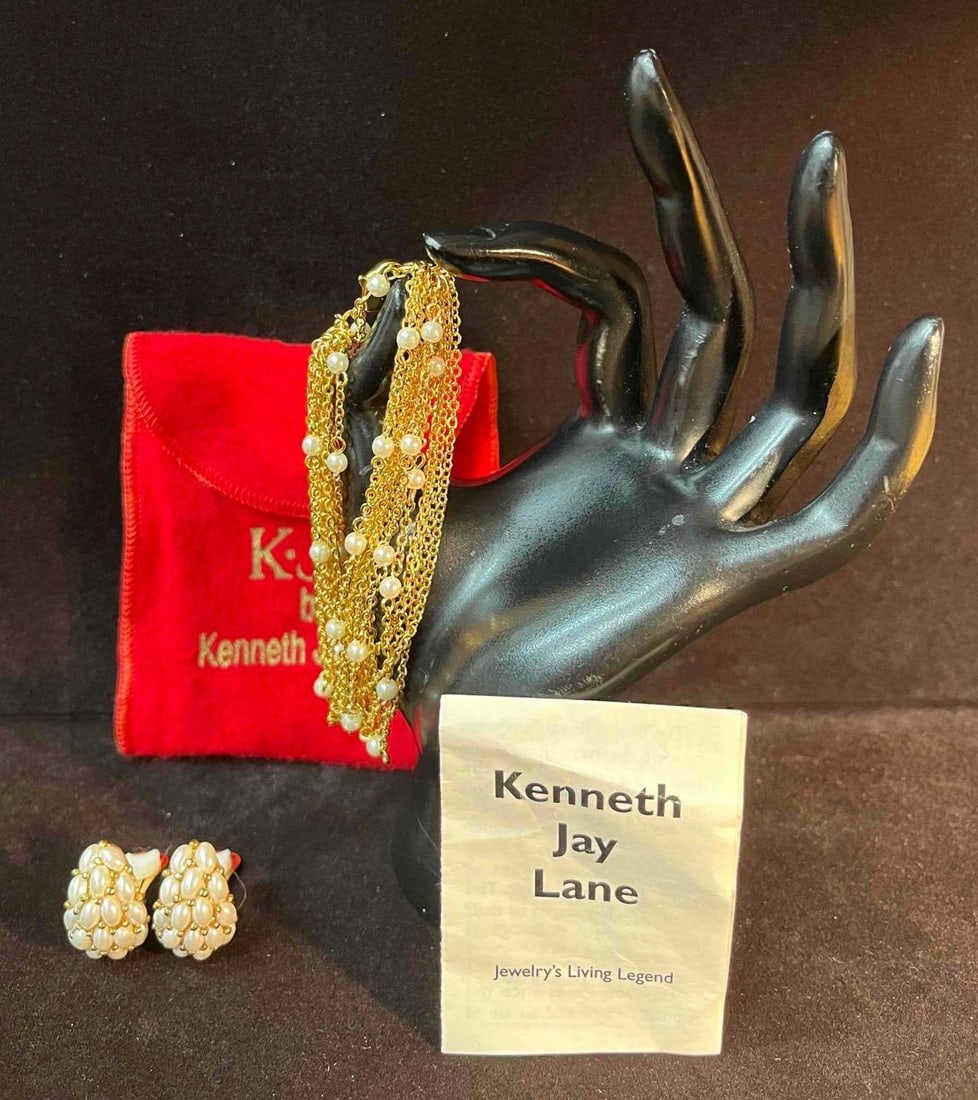 Kenneth Jay Lane Matching Bracelet & Earring Set (1 of 19)