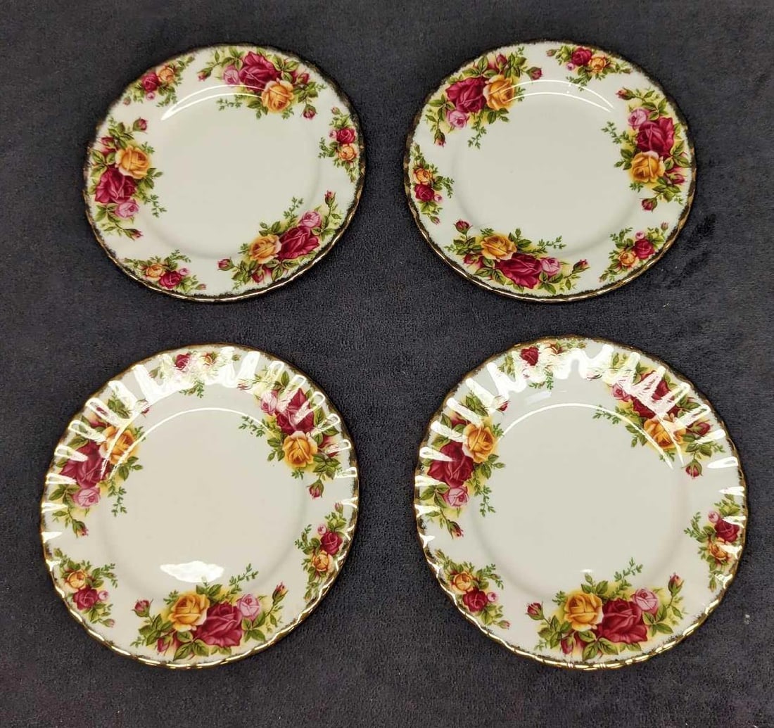 4 Royal Albert Old Country Roses Bread & Butter Plates A (1 of 4)