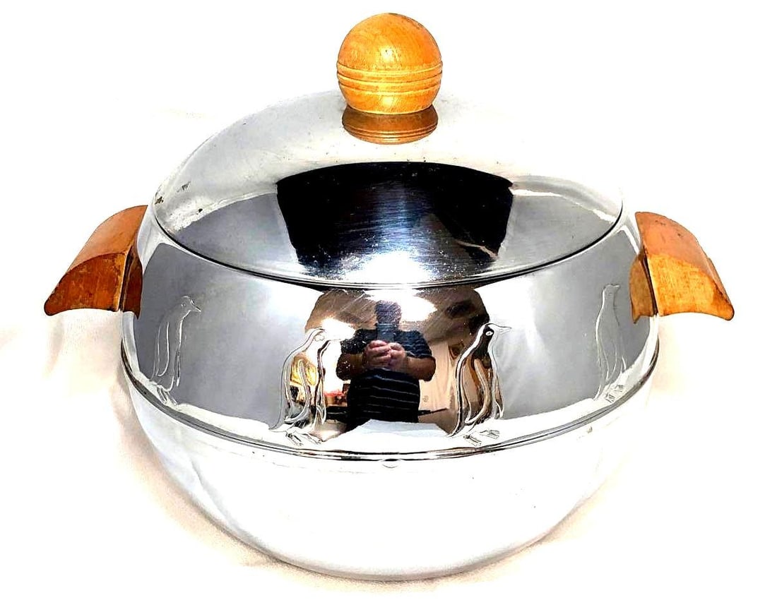 MCM Chrome "Penguin" Hot & Cold Server - West Bend (1 of 6)