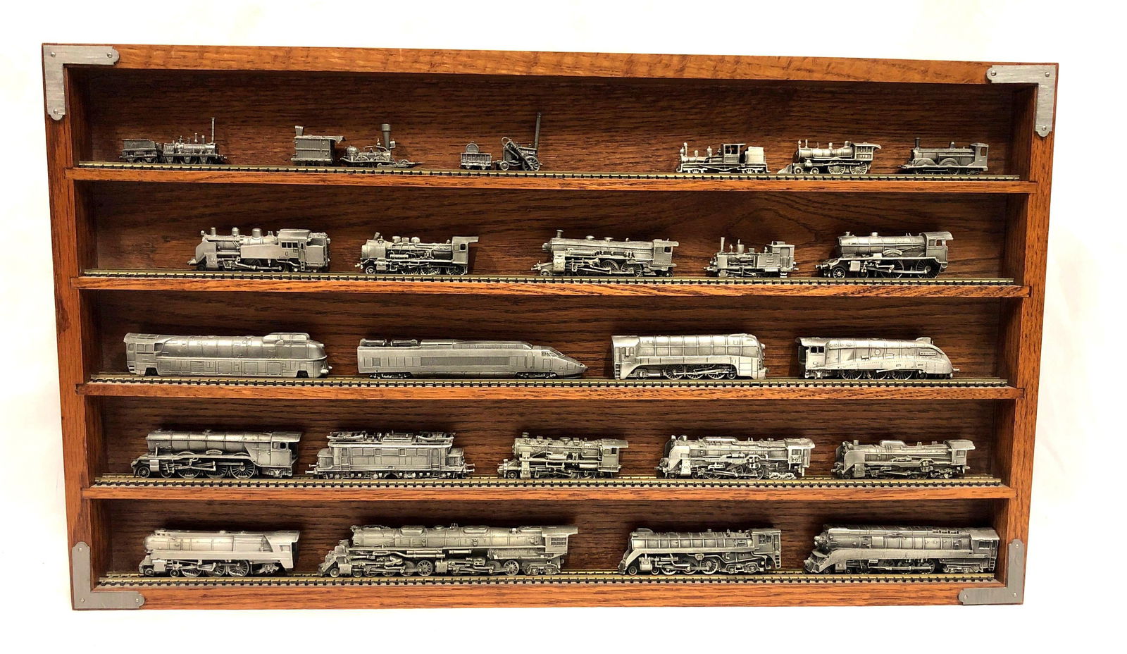 Franklin Mint Pewter Train Replicas + Display (A) (1 of 3)