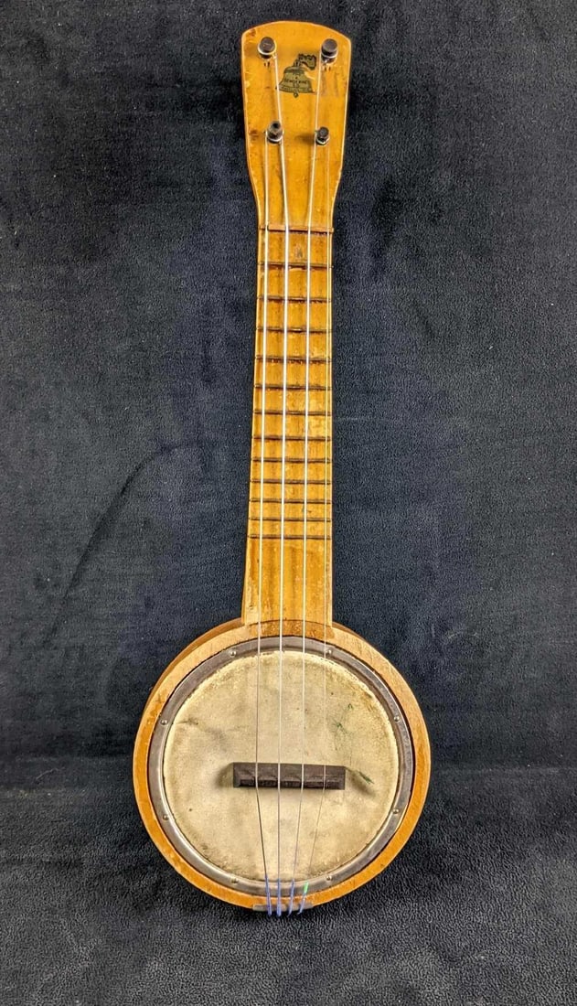 Vintage banjo cheap ukulele