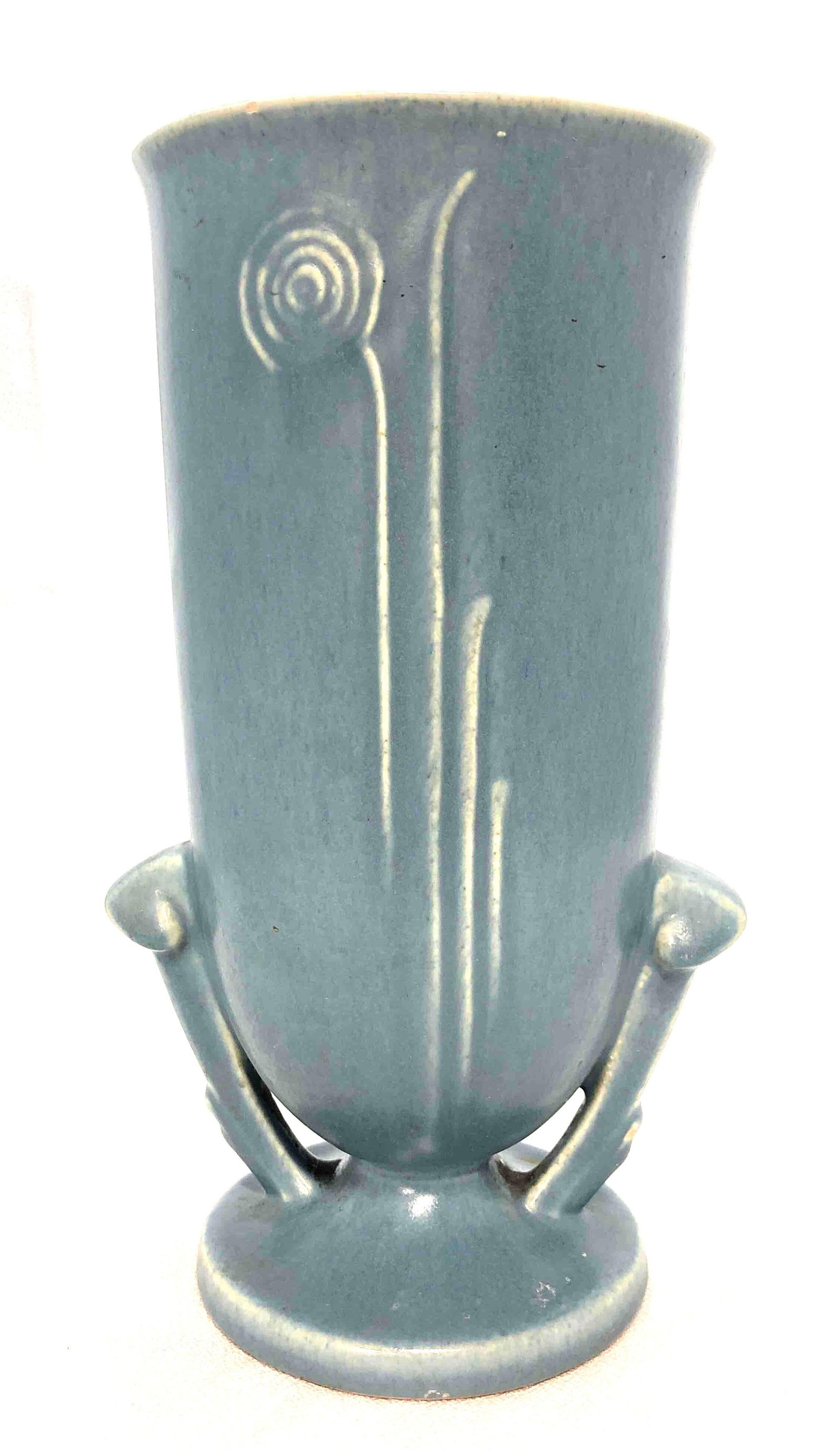 Vintage 1936 Roseville Pottery Moderne Vase 796-8" (1 of 5)