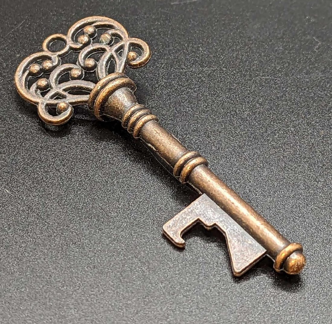 Metal Skeleton Key Bottle Opener B (1 of 4)