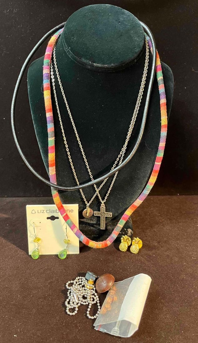 Random Jewelry Bundle (F18) (1 of 10)