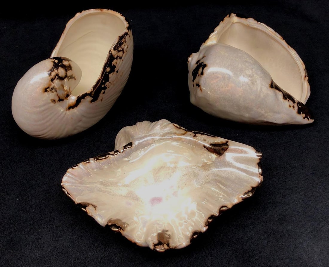 Set of 3 Opalescent Iridescent Decorative Ceramic Sea Shells - Nautilus Conch Clam (KC1) (1 of 5)