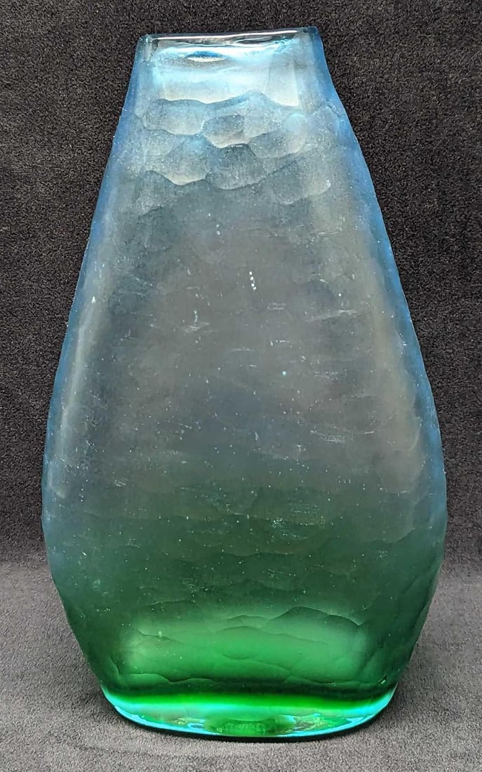 Vintage Faceted Frosted Glass Flattened 10" Vase: Vintage Faceted Frosted Glass Flattened 10" Vase. This is approx 6" x 3" x 10 1/4" and it weighs 2.14 lbs. The vase is in good, vintage condition with some bubbles and a small chip/imp