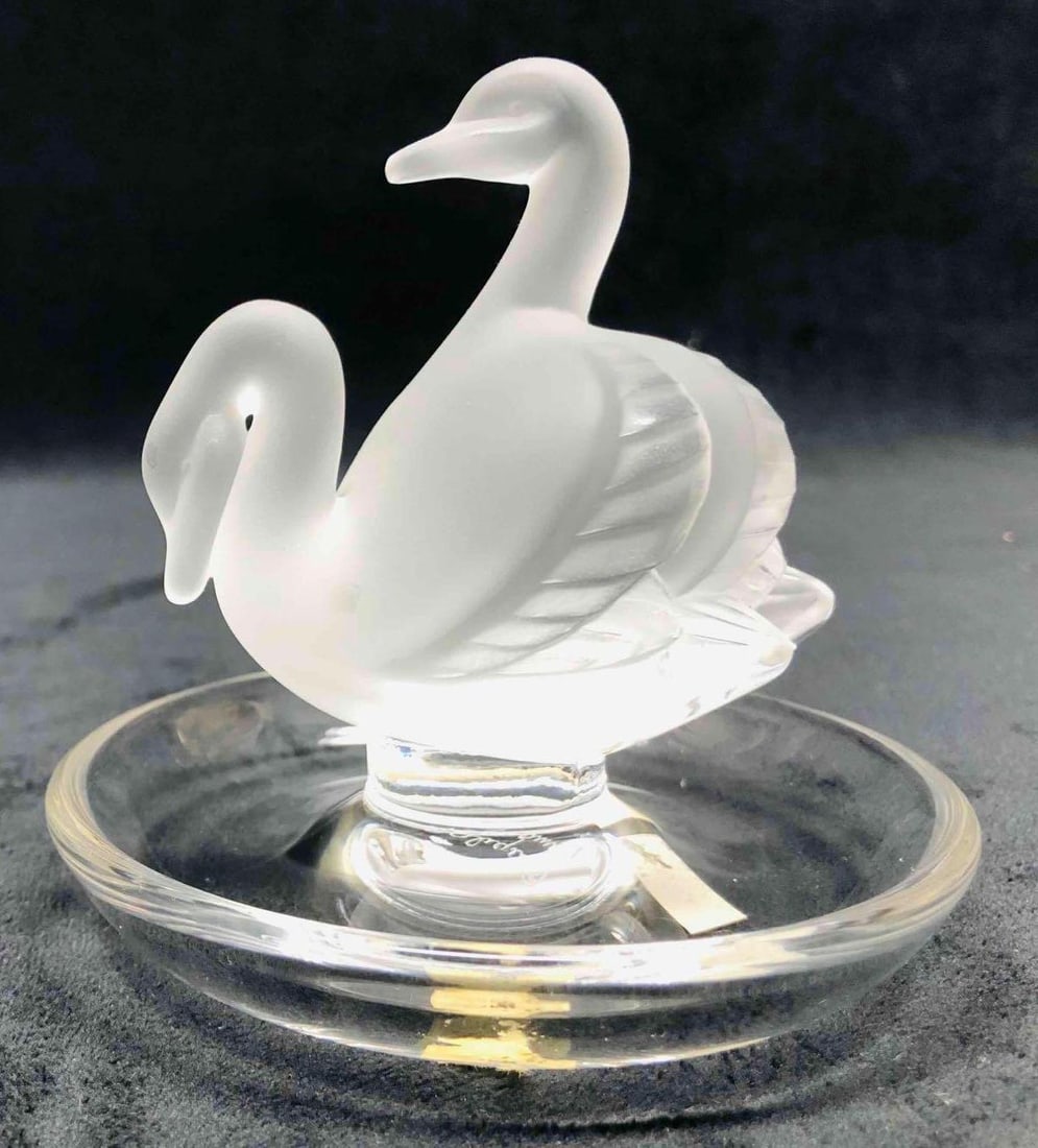 Lalique Frosted Crystal Swans Ring Dish (1 of 9)