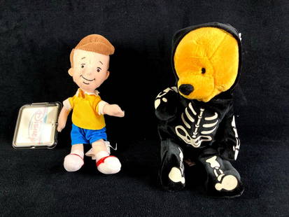 Set of (2) Disney Plush Bean Bag Dolls Christopher Robin & Halloween Winnie The Pooh: Up for auction is a recent estate find, a set of (2) Disney plush bean bag dolls in particular Christopher Robin from Winnie the Pooh and Winnie the Pooh in a Halloween costume. Winnie the Pooh has th