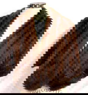 Filene's Dyed Fox Fur Stole Appearance Of Mink (F47): This lot contains a Filene's stole dyed fox fur with the appearance of mink. The fox fur was shaved down and dyed to give it the look of mink furs. This stole features two string loops to put your