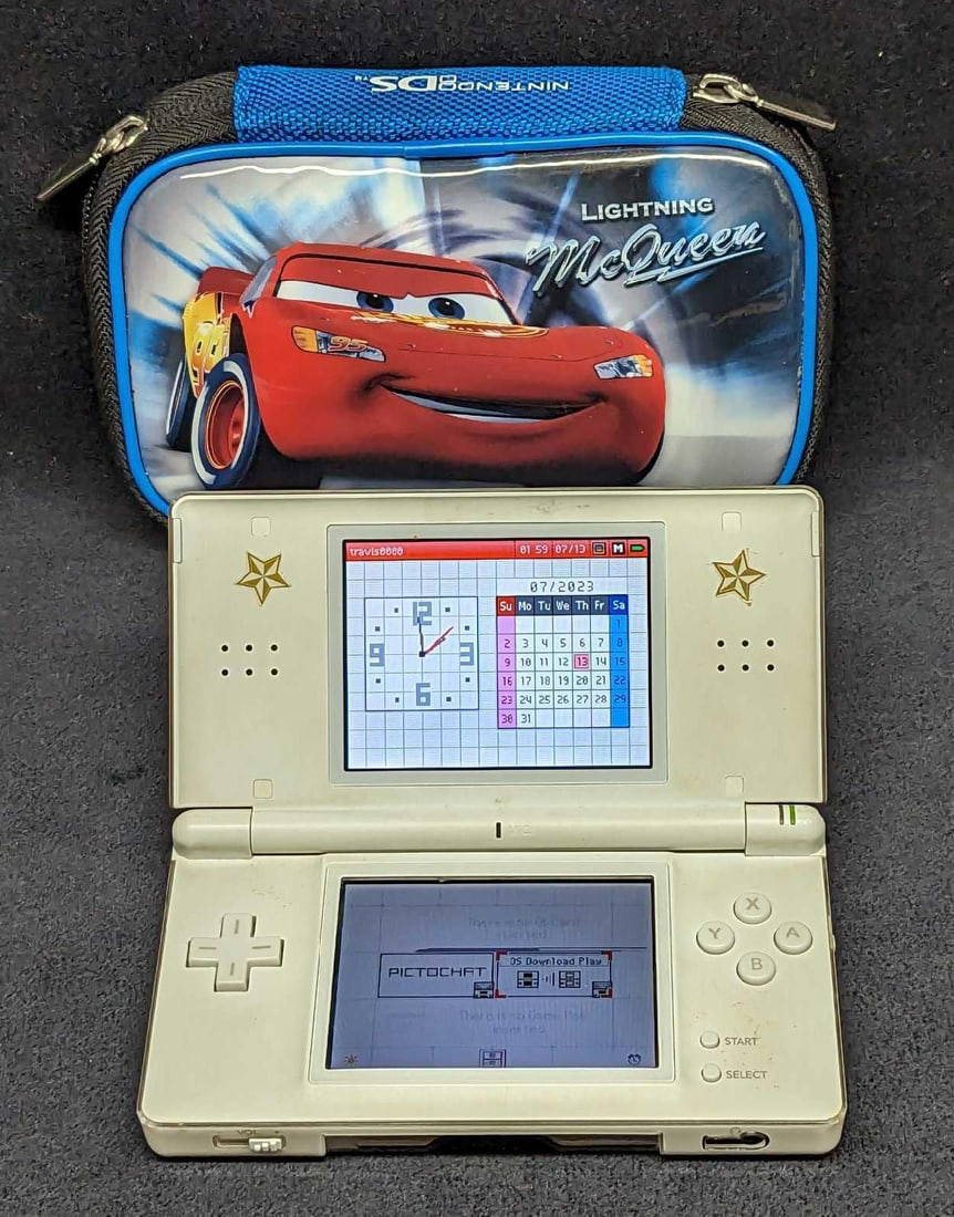  Cars 2: The Video Game - Nintendo DS : Disney Interactive:  Video Games