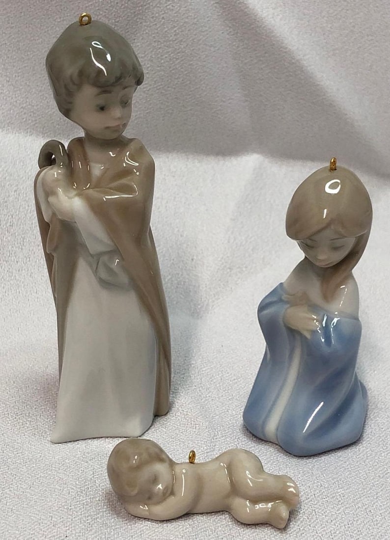 1989 Lladro #5657 Mini Holy Family (1 of 5)