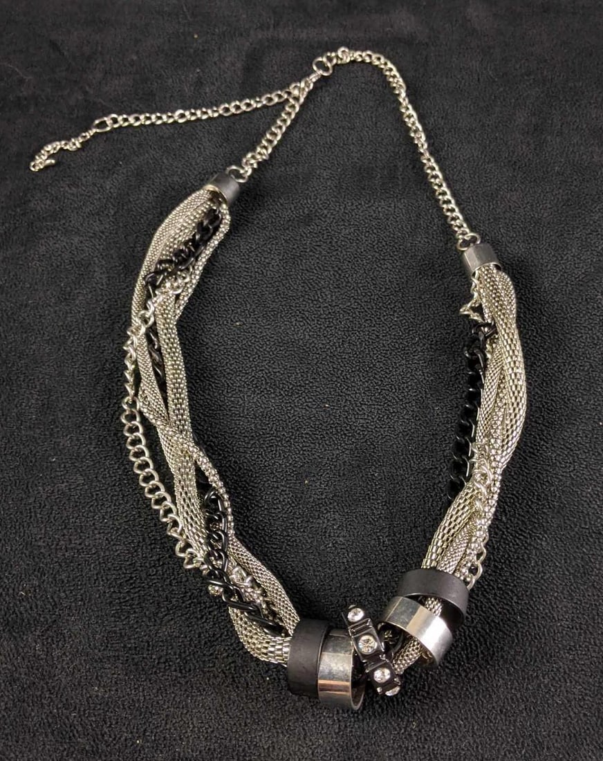 Chain Silver and Black Statement Fashion Necklace (1 of 2)