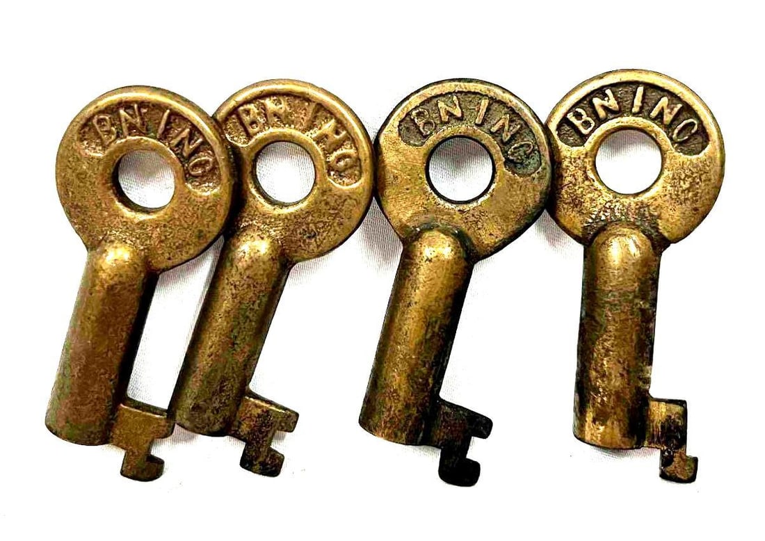 Four Vintage Brass Railroad Keys BN INC (2) (1 of 7)