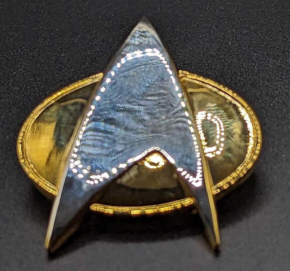 Star Trek Communicator Enamel Pin F18 (1 of 4)