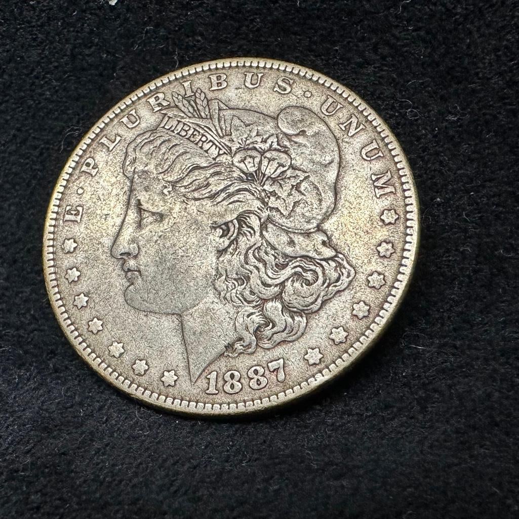 1887 P Morgan Silver Dollar (1 of 2)