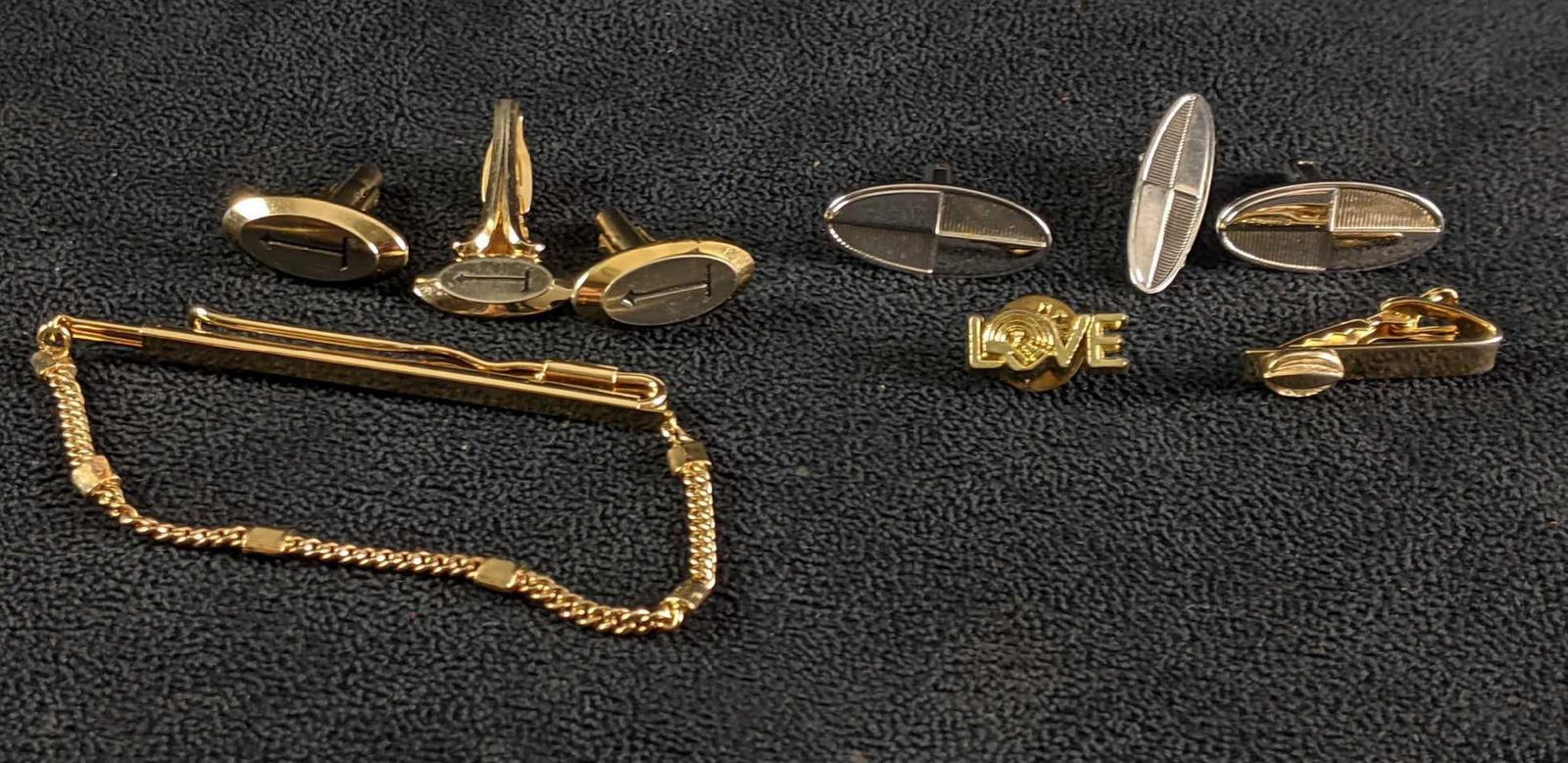 Cufflinks and Tie Clips Assorted (1 of 5)