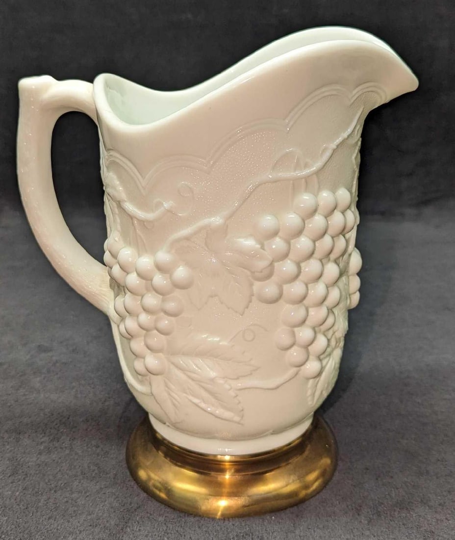 Imperial Glass Vintage Milk Glass 48 Oz Pitcher (1 of 8)