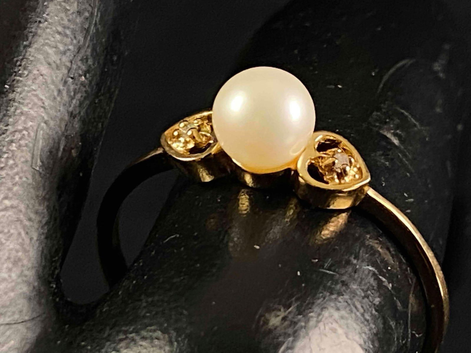 10K Gold Natural Pearl Solitaire Ring (1 of 8)