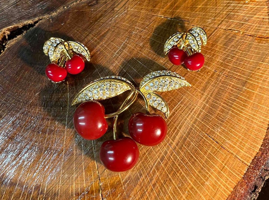 Vintage Stamped Joan Rivers Crystal Cherries Brooch and Clip-on Earring Set (1 of 9)