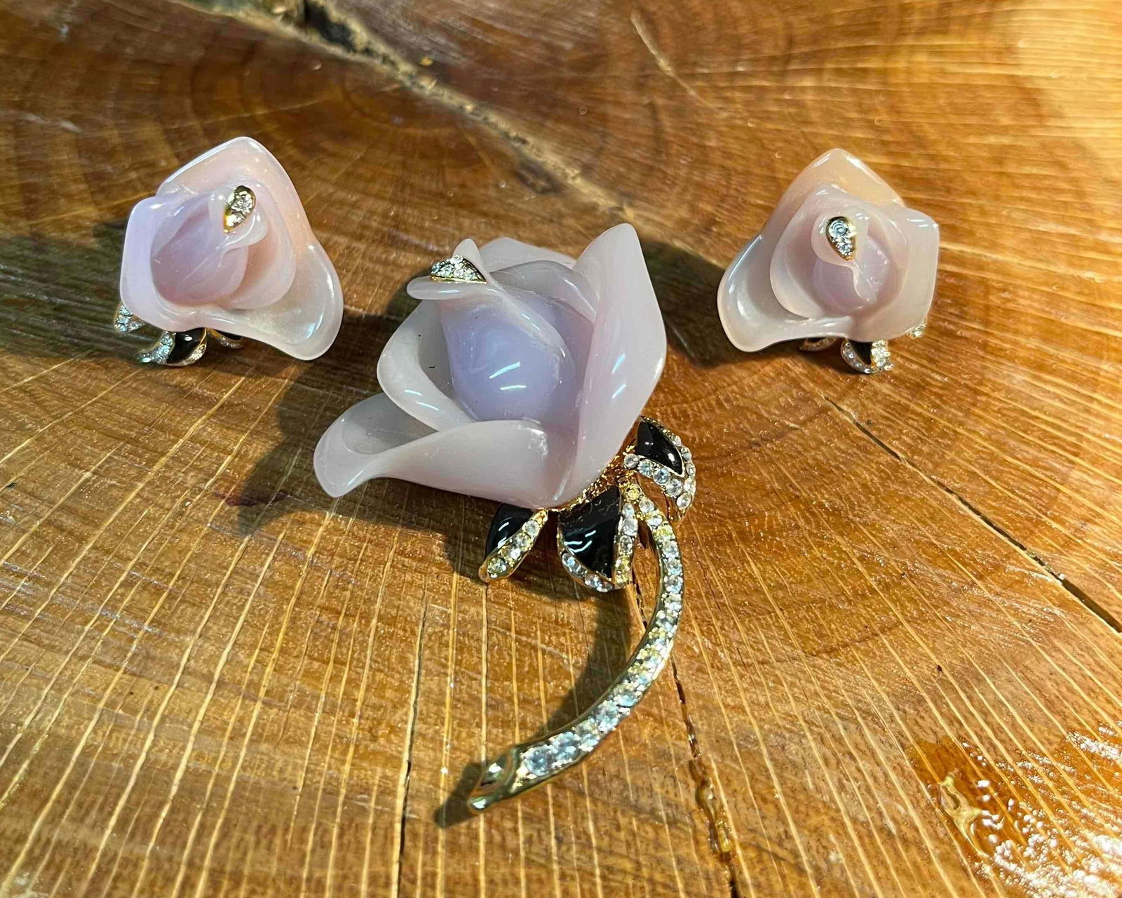 Vintage Kenneth Jay Lane K.J.L Clip-on Earring and Brooch Set (1 of 8)