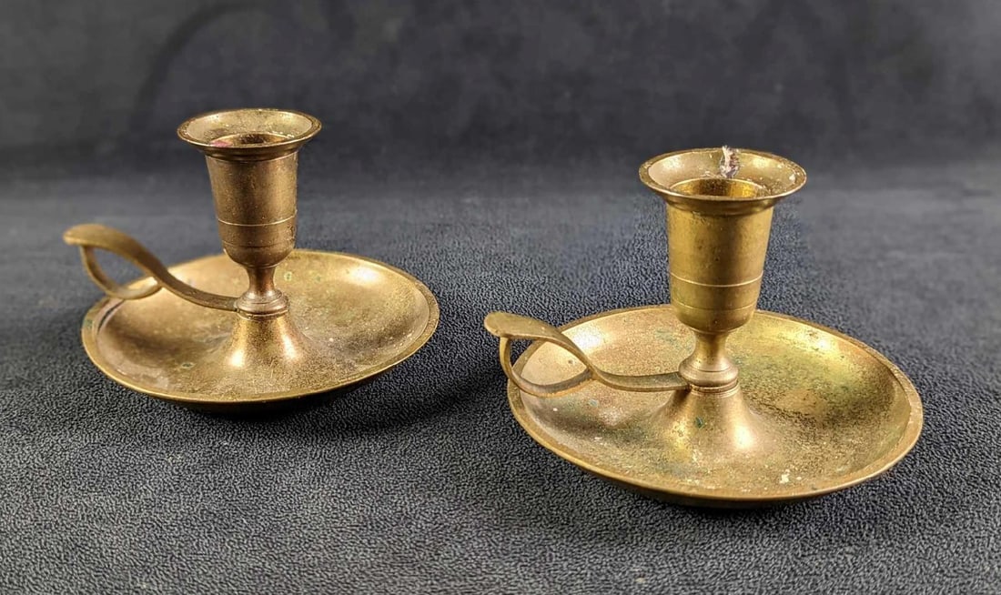 JB 2 Vintage Brass Chamberstick Taper Candleholders (1 of 6)