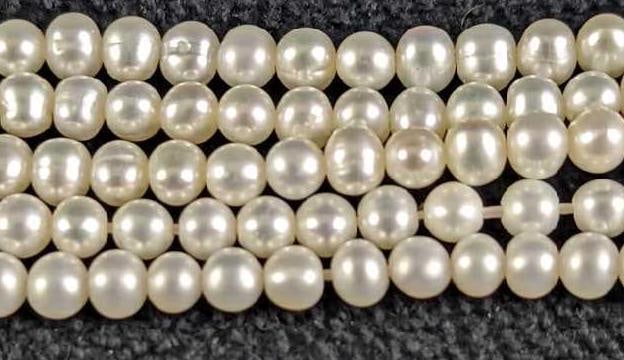 White Freshwater Pearls Bead Nature (1 of 5)