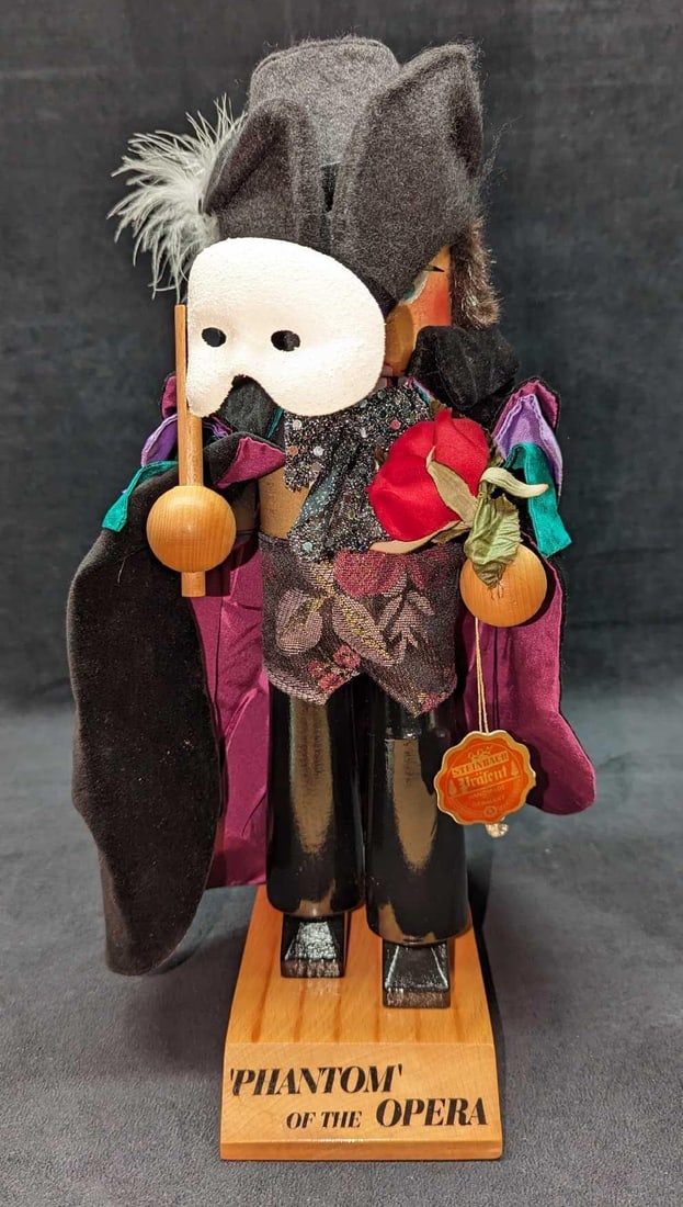 German Steinbach Nutcracker Phantom Of The Opera (1 of 7)
