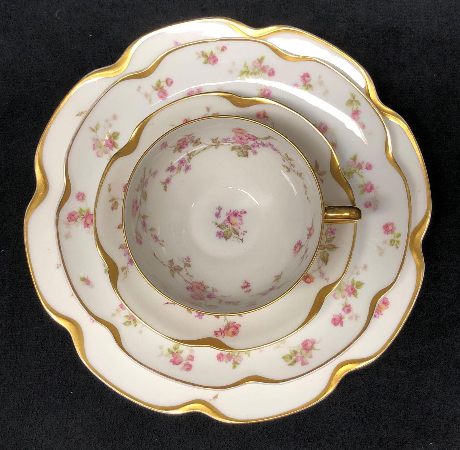 4pc Dish Set - Haviland Limoges China - Pink Roses, Scalloped Edge, Gold Rim - Made in France (1 of 11)